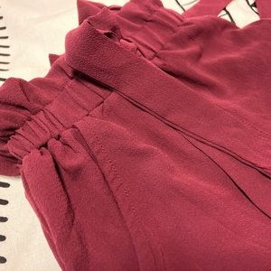 NWOT, RED by BKE Light + Flared Wide Leg Pants with Tie Belt ♥️